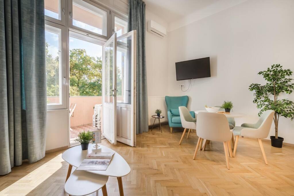 Klauzal Garden City Apartments Budapest Exterior photo